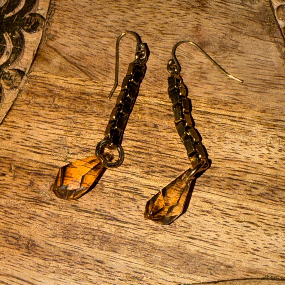 Dangling Earrings w/ Teardrop Root Beer Brown Crystals